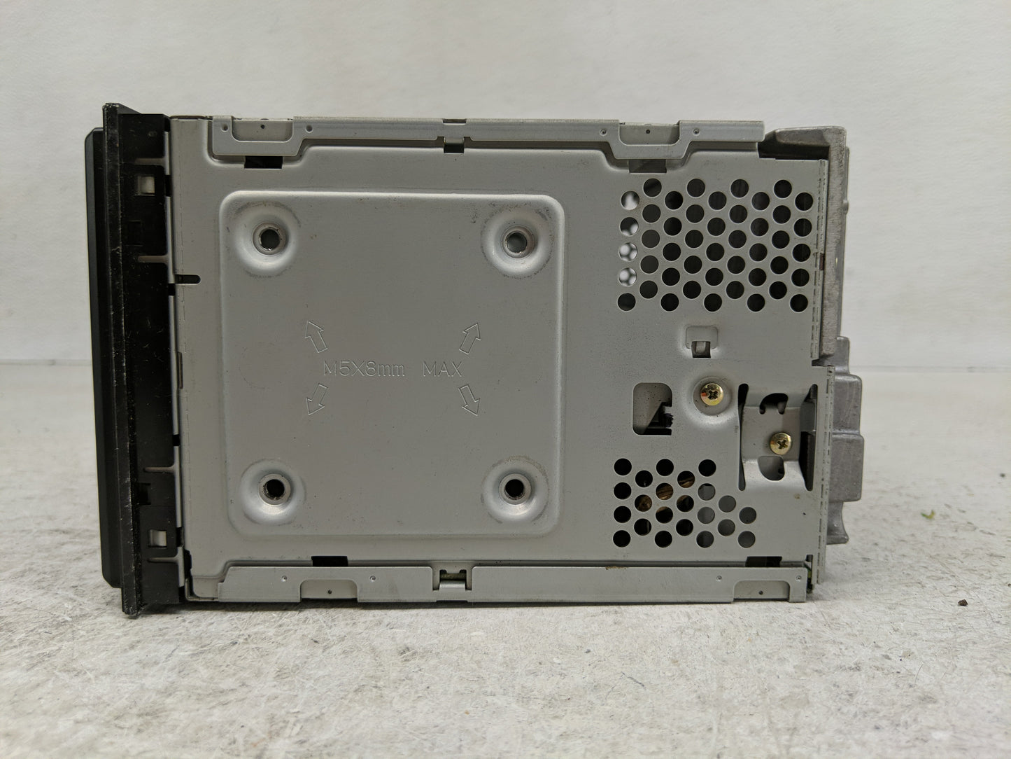 2005-2007 Nissan Xterra Radio AM FM Cd Player Receiver Replacement Fits Fits 2005 2006 2007 OEM Used Auto Parts - Oemusedaut