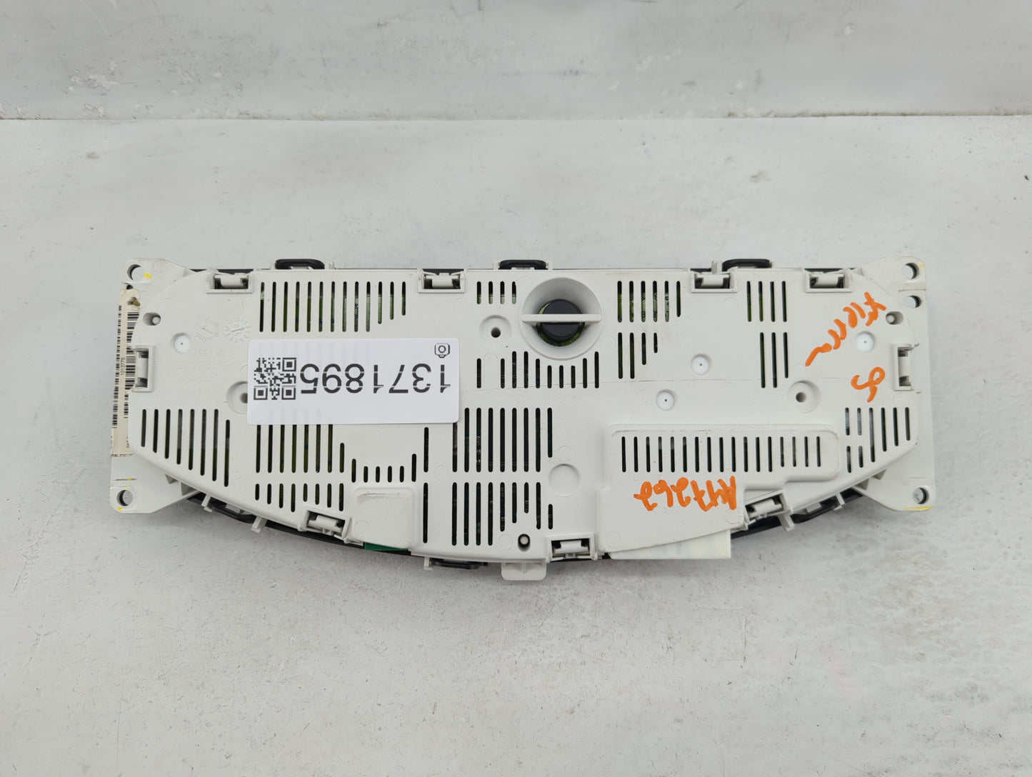 2005 Nissan Xterra Instrument Cluster Speedometer Gauges P/N:24810-EA13D Fits OEM Used Auto Parts - Oemusedautoparts1.com