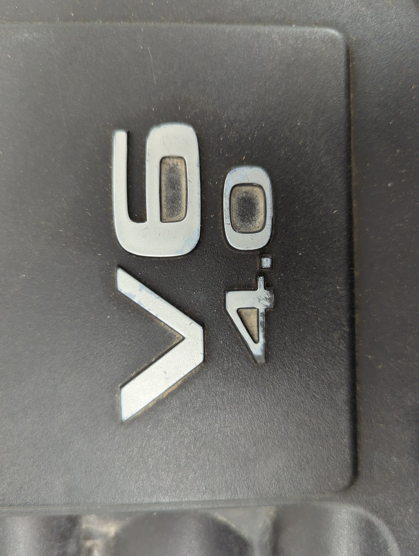 2005 Nissan Xterra Engine Cover - Oemusedautoparts1.com