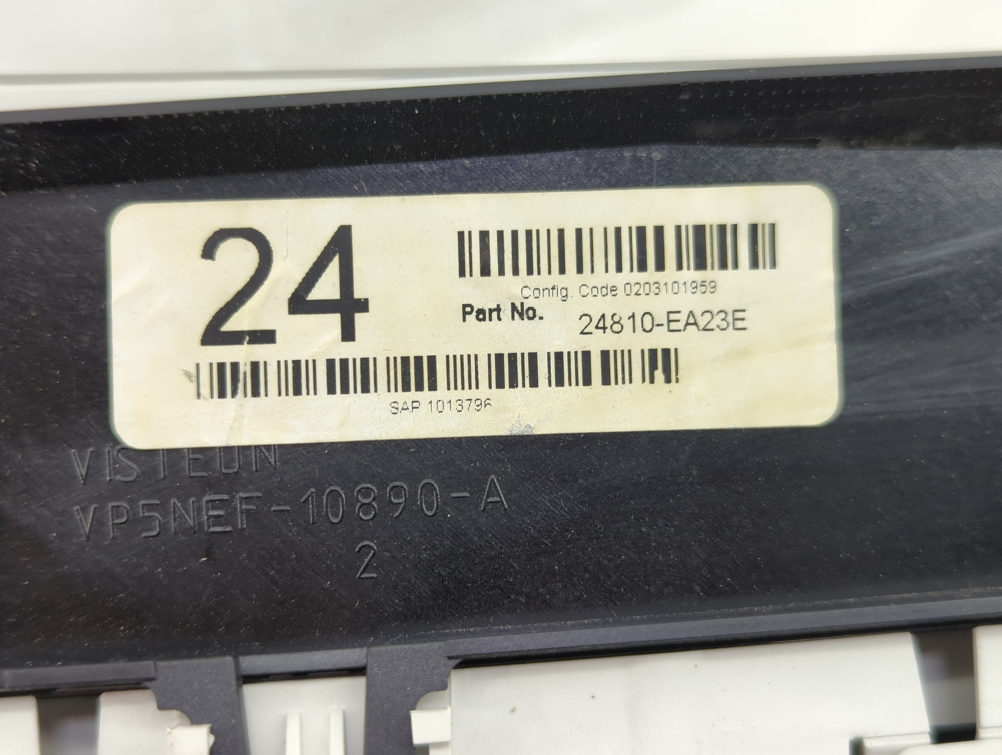 2005 Nissan Xterra Instrument Cluster Speedometer Gauges P/N:24810-EA23E Fits OEM Used Auto Parts - Oemusedautoparts1.com