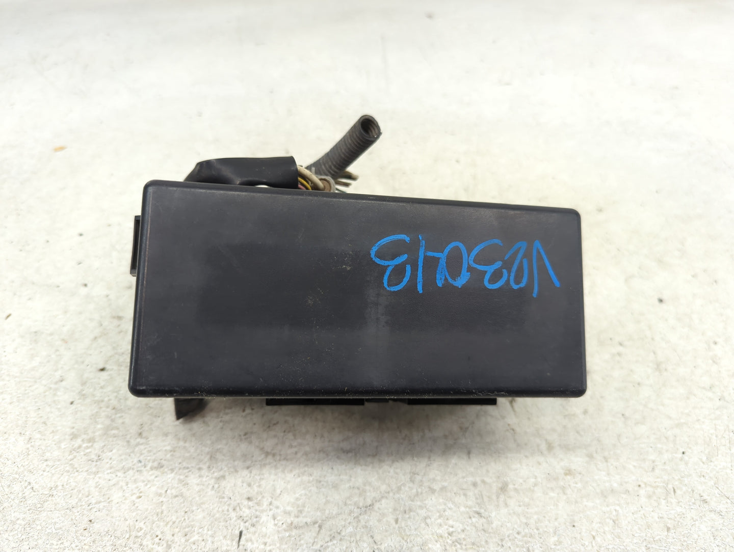 2005-2007 Nissan Xterra Fusebox Fuse Box Panel Relay Module P/N:24382 Fits Fits 2005 2006 2007 OEM Used Auto Parts - Oemused