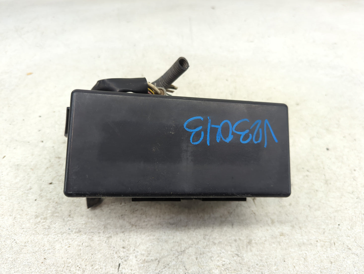 2005-2007 Nissan Xterra Fusebox Fuse Box Panel Relay Module P/N:24382 Fits Fits 2005 2006 2007 OEM Used Auto Parts - Oemused