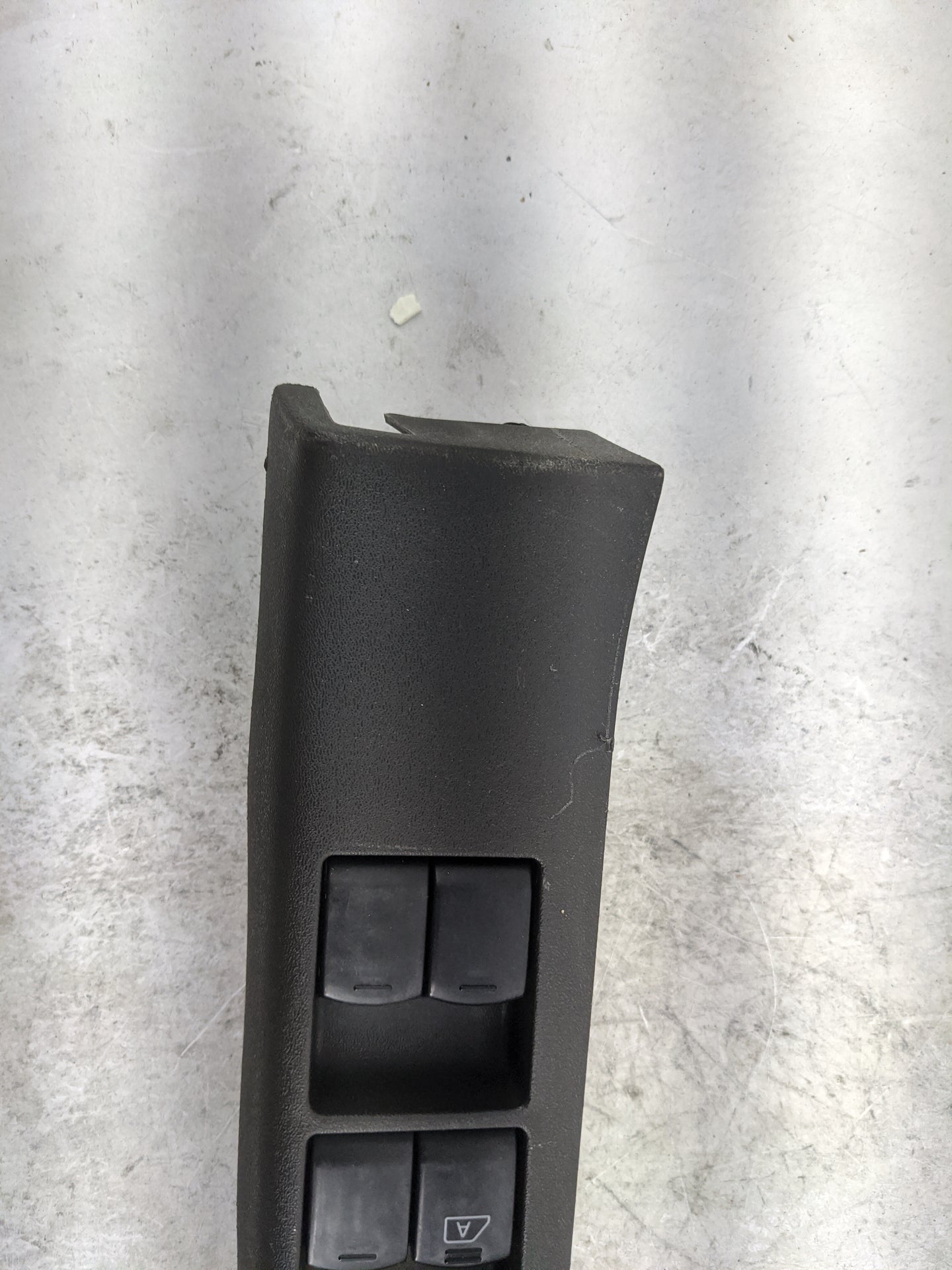 2005-2006 Nissan Xterra Master Power Window Switch Replacement Driver Side Left Fits Fits 2005 2006 OEM Used Auto Parts - Oe