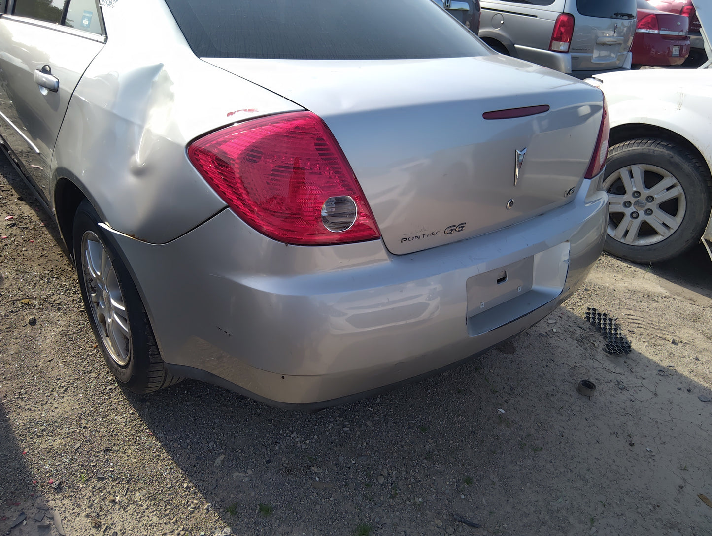 2005-2005 Pontiac G6 Rear Bumper Assembly Oem - Oemusedautoparts1.com