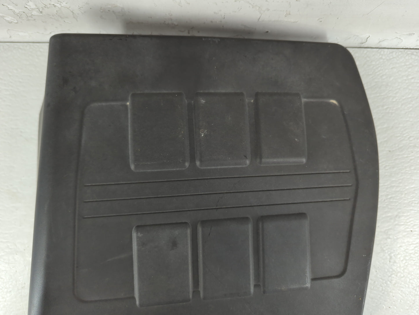 2005 Pontiac G6 Engine Cover - Oemusedautoparts1.com
