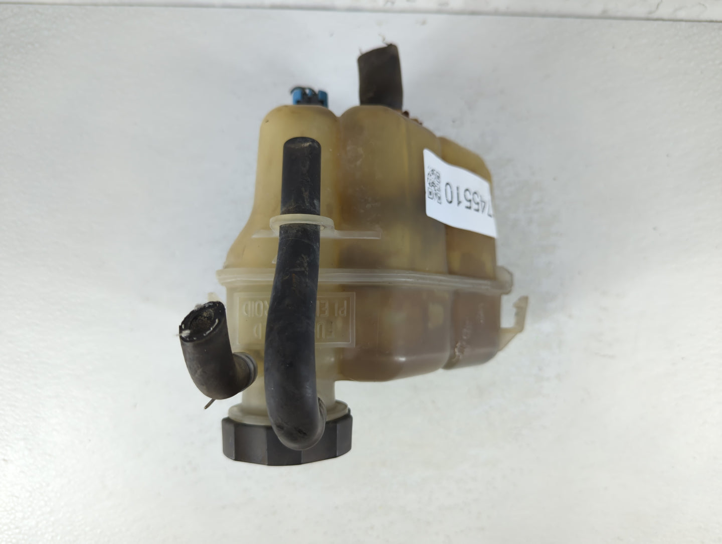 2005-2006 Pontiac G6 Radiator Coolant Overflow Expansion Tank Bottle 745510 - Oemusedautoparts1.com