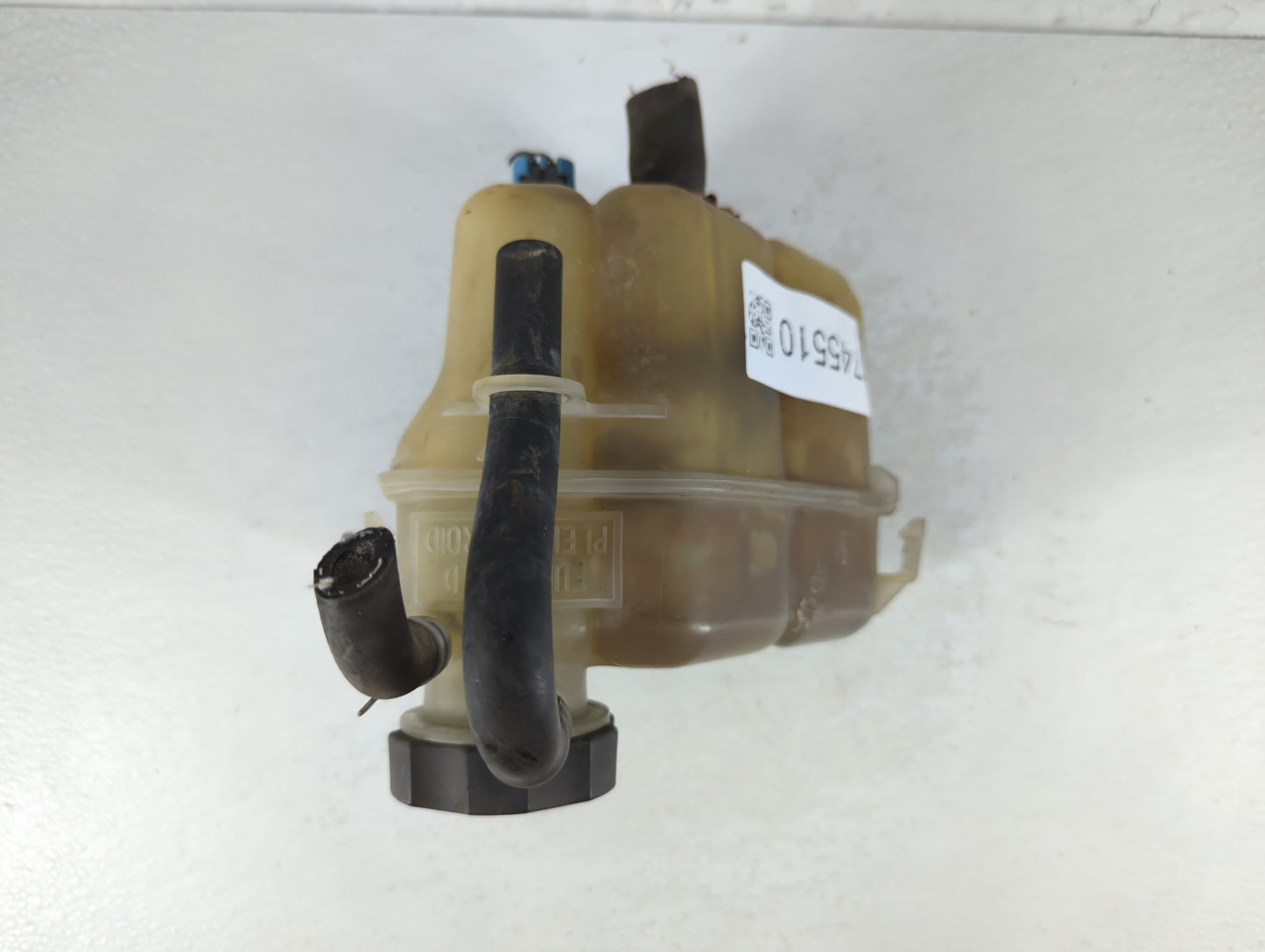 2005-2006 Pontiac G6 Radiator Coolant Overflow Expansion Tank Bottle 745510 - Oemusedautoparts1.com