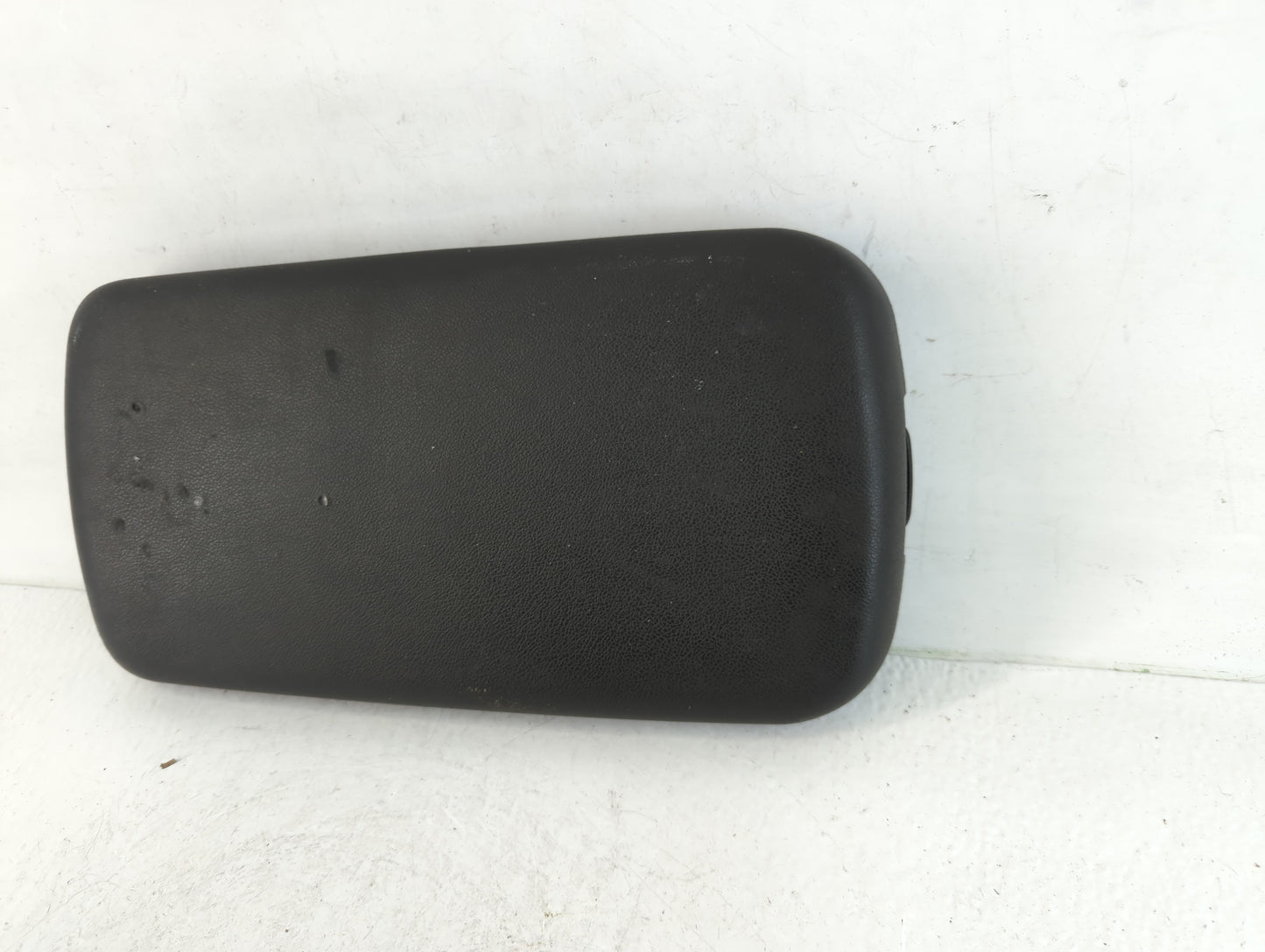 2005 Pontiac G6 Center Console Armrest Cover Lid Fits OEM Used Auto Parts - Oemusedautoparts1.com