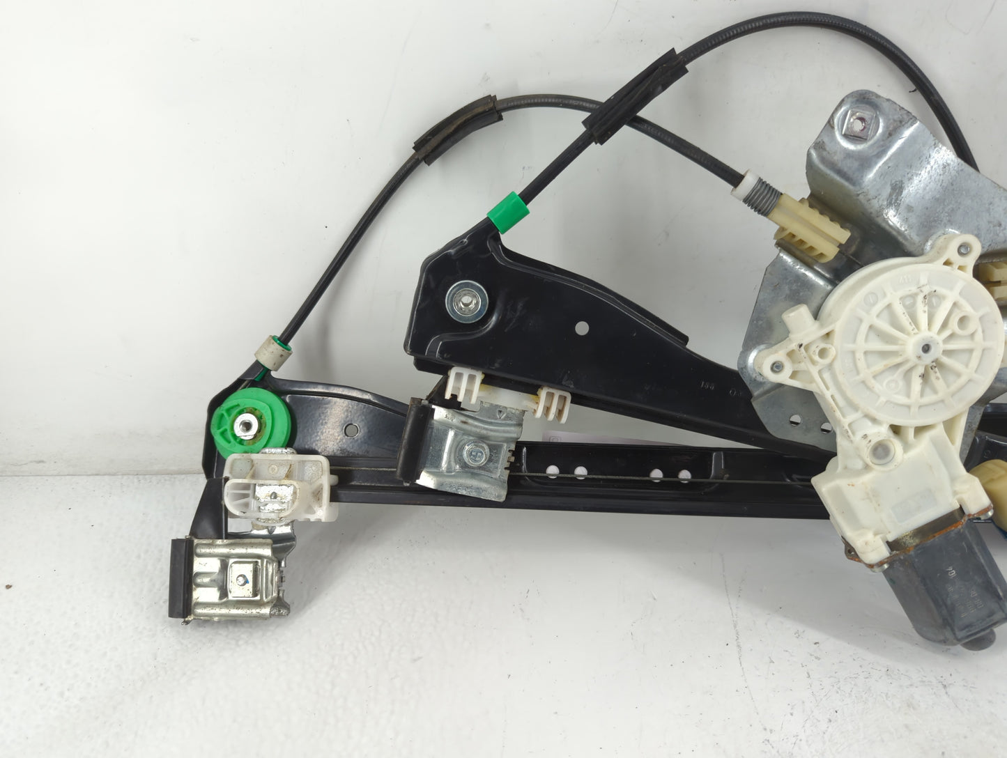 2005 Pontiac G6 Window Regulator Passenger Front - Oemusedautoparts1.com