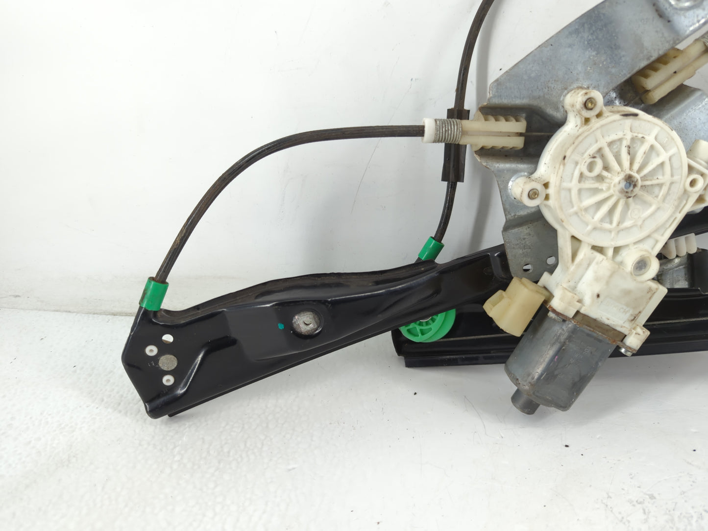 2005-2010 Pontiac G6 Driver Left Front Window Regulator - Oemusedautoparts1.com