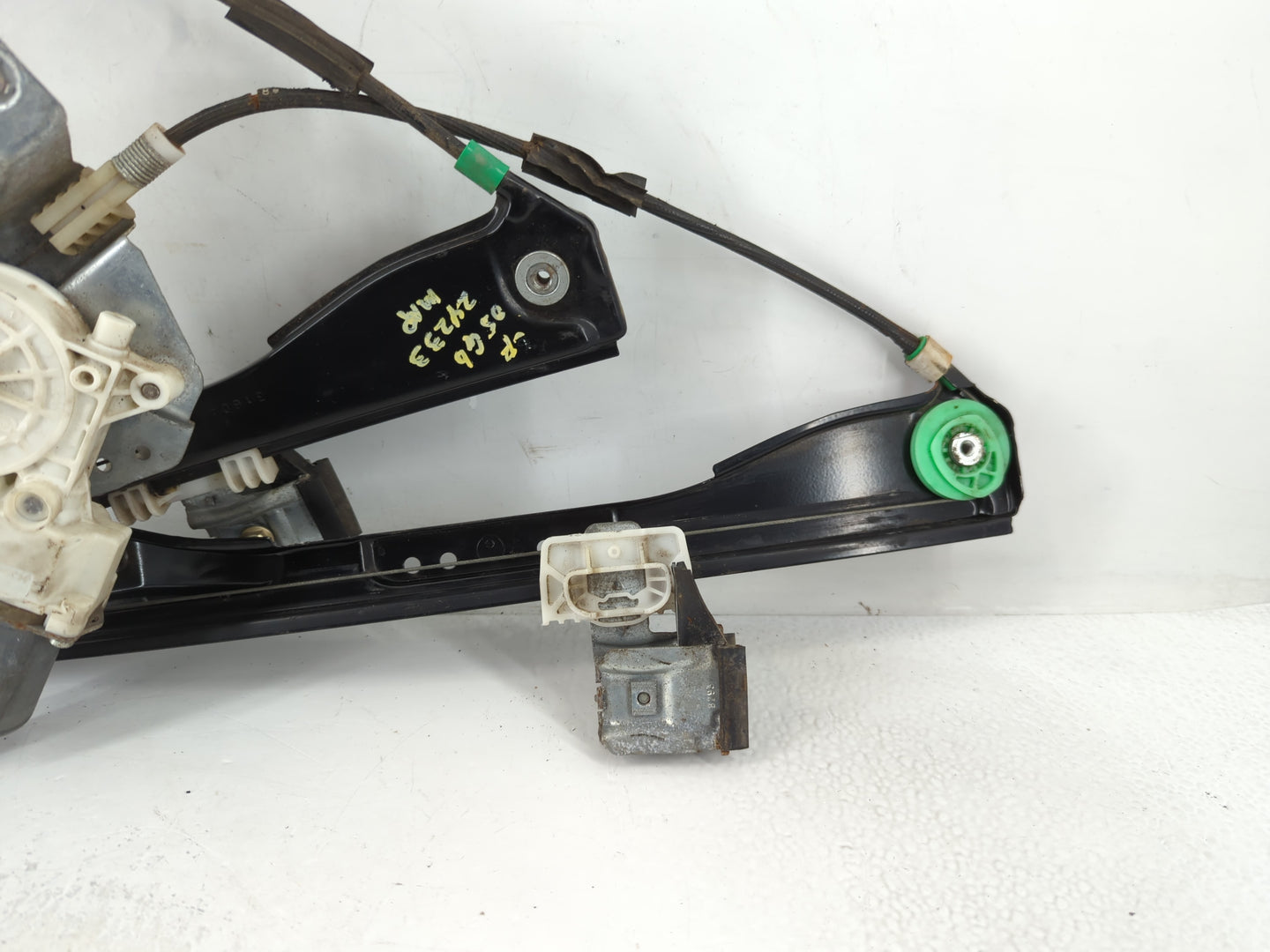 2005-2010 Pontiac G6 Driver Left Front Window Regulator - Oemusedautoparts1.com