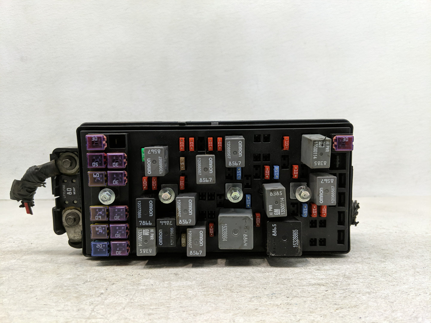 2003-2005 Pontiac Grand Am Fusebox Fuse Box Panel Relay Module P/N:20822695 Fits Fits 2003 2004 2005 OEM Used Auto Parts - O
