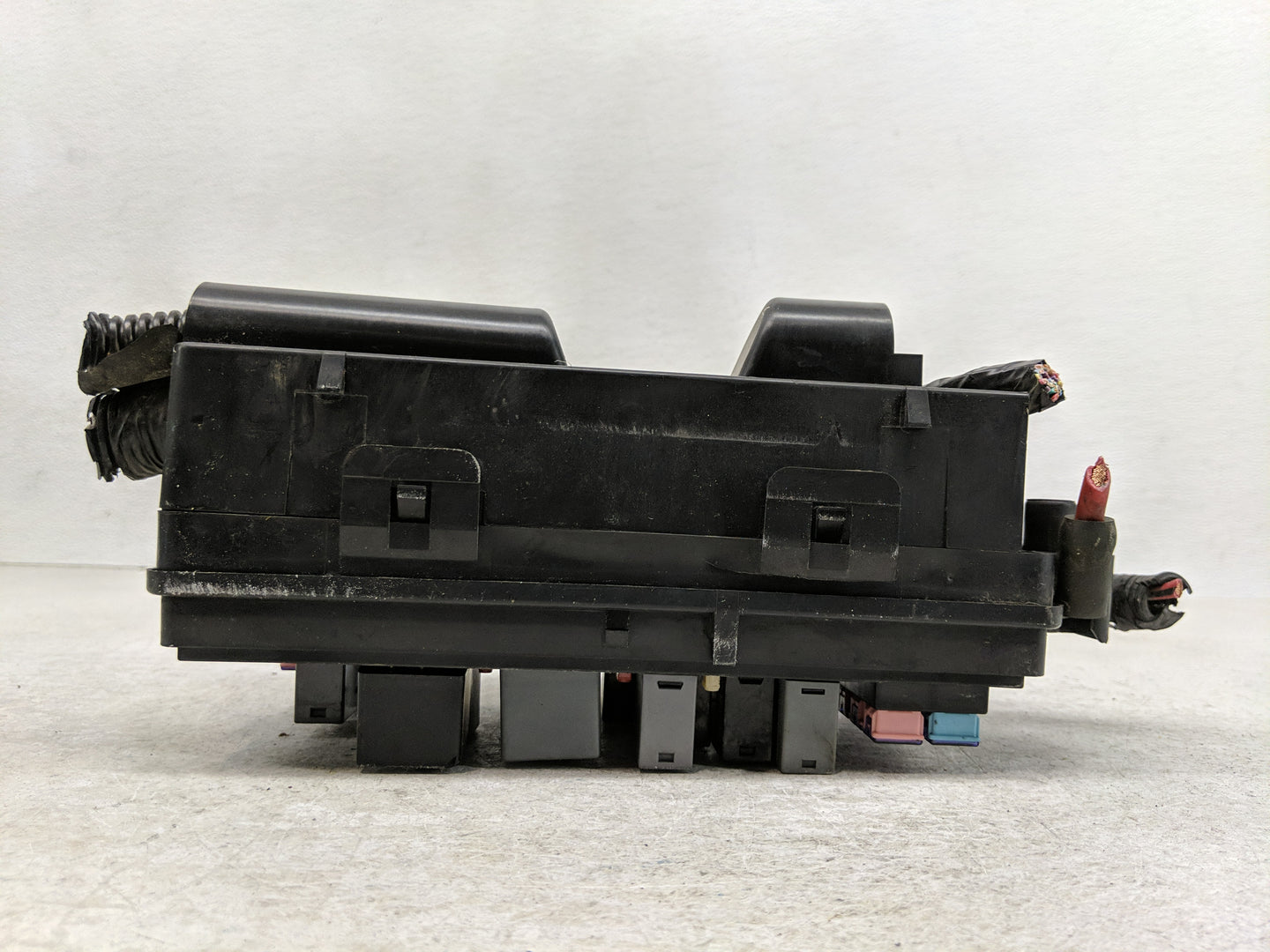 2003-2005 Pontiac Grand Am Fusebox Fuse Box Panel Relay Module P/N:20822695 Fits Fits 2003 2004 2005 OEM Used Auto Parts - O