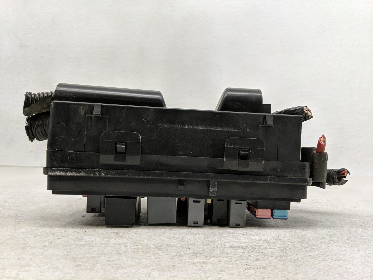 2003-2005 Pontiac Grand Am Fusebox Fuse Box Panel Relay Module P/N:20822695 Fits Fits 2003 2004 2005 OEM Used Auto Parts - O