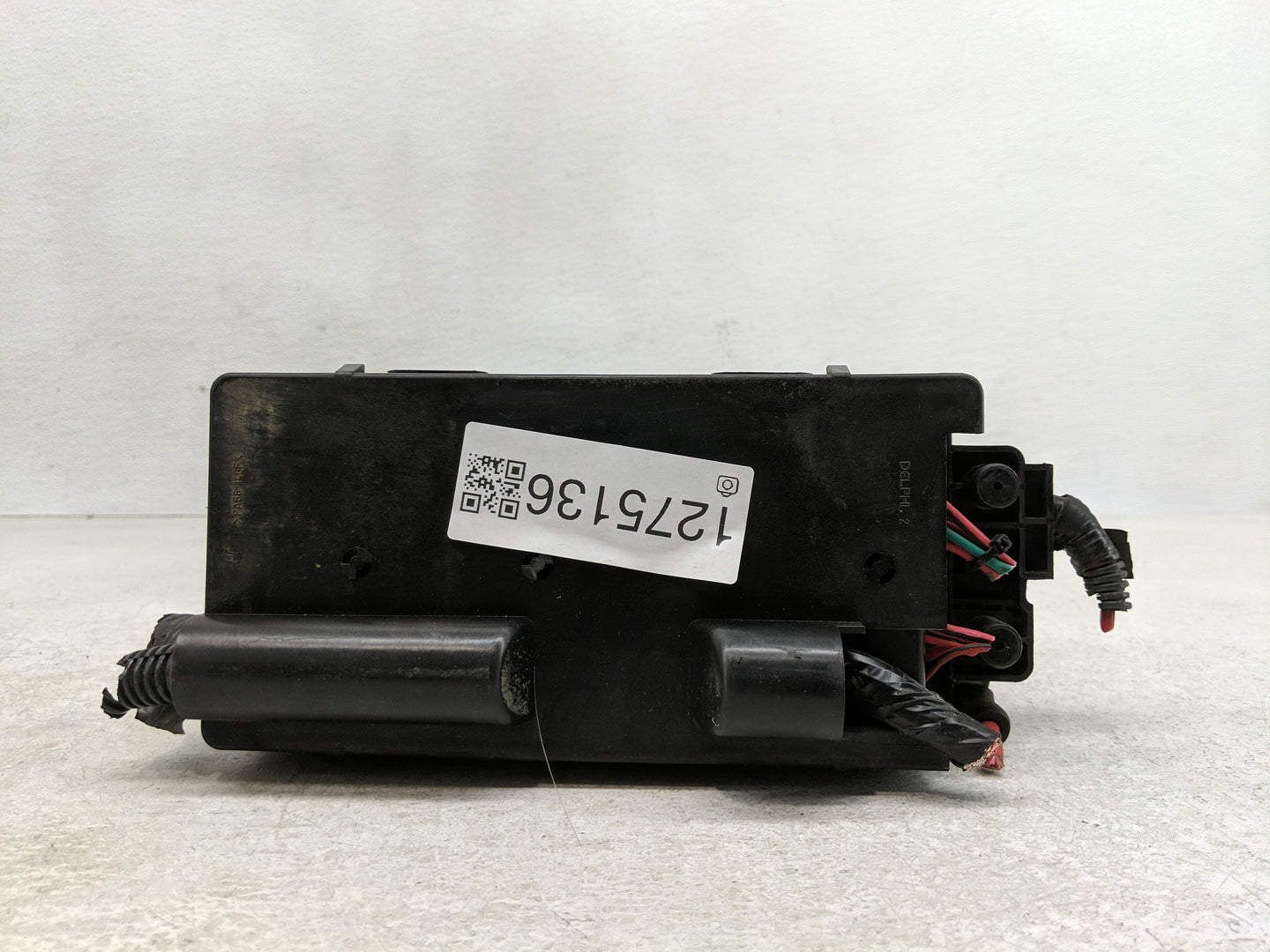 2003-2005 Pontiac Grand Am Fusebox Fuse Box Panel Relay Module P/N:20822695 Fits Fits 2003 2004 2005 OEM Used Auto Parts - O