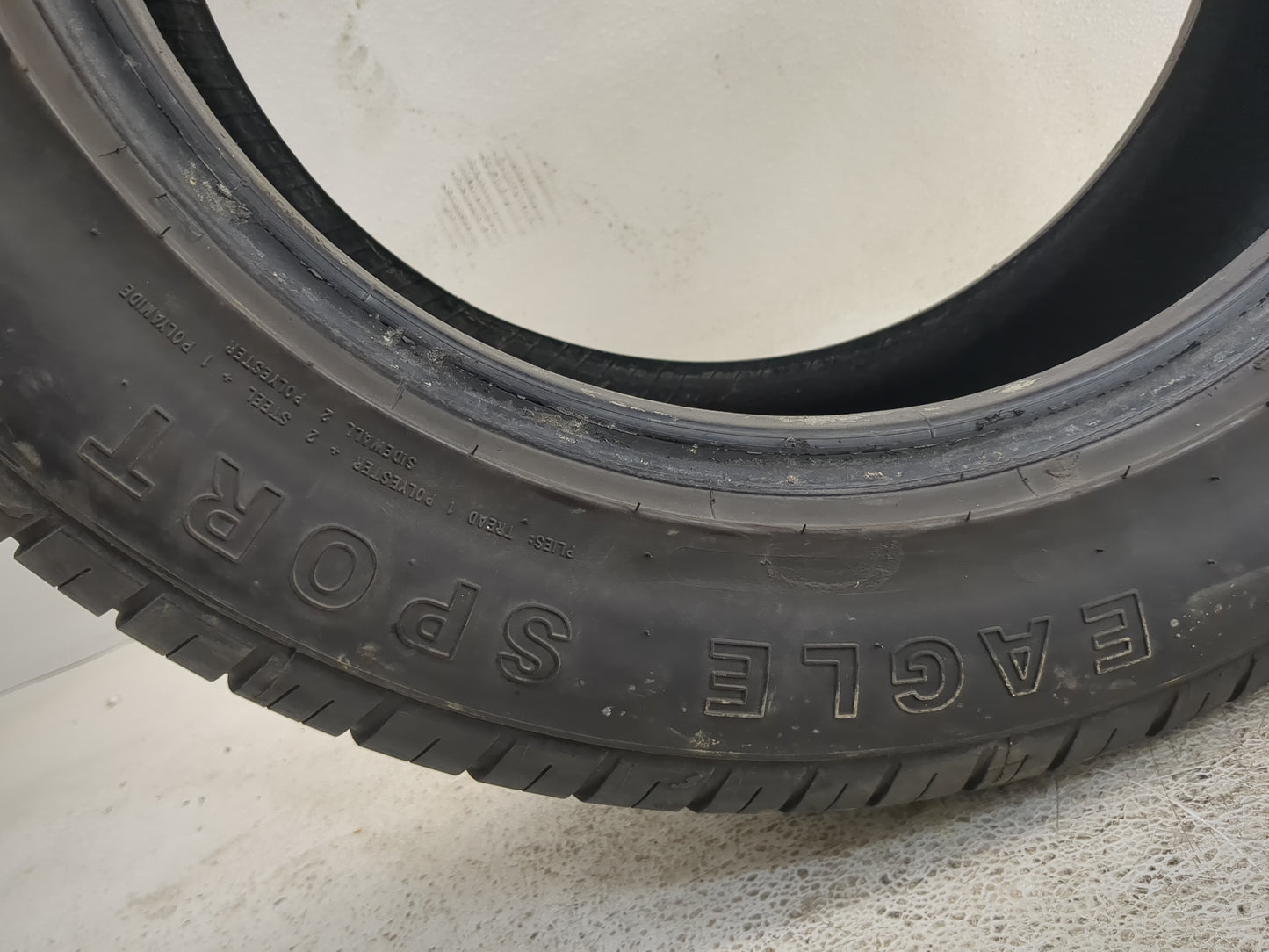 Used Tire 215/55R16 GOODYEAR EAGLE SPORT 93V - Tread Depth 9.5/32 - Oemusedautoparts1.com