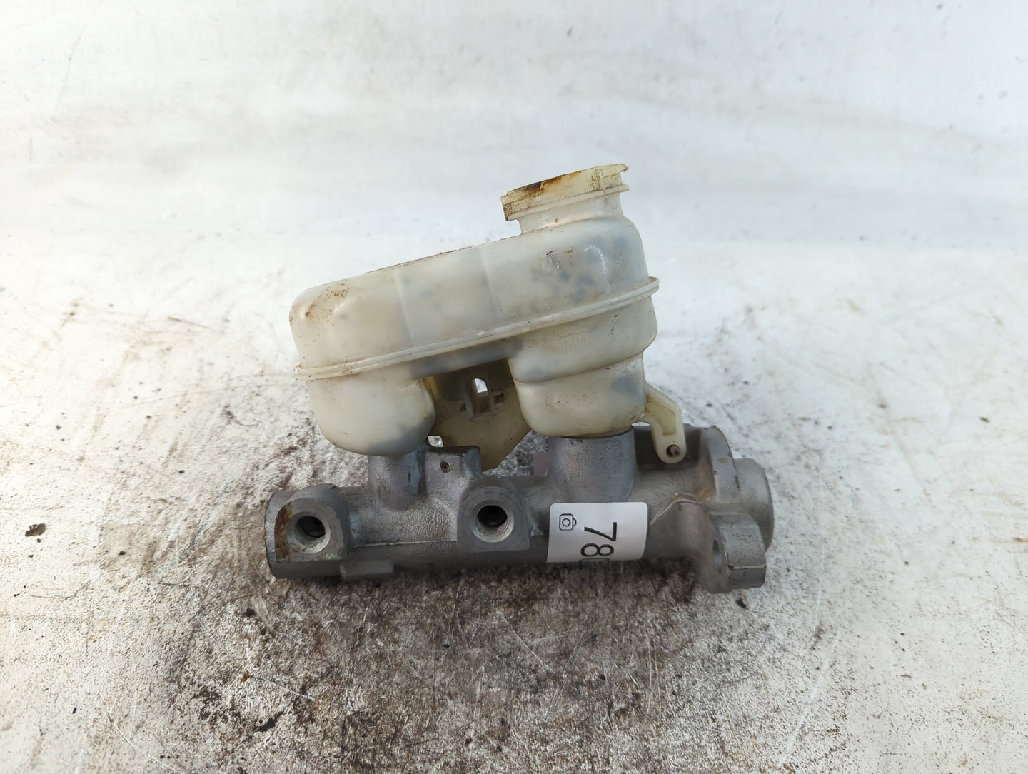 2000-2005 Pontiac Grand Am Brake Master Cylinder - Oemusedautoparts1.com