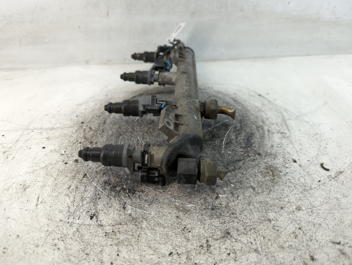 2005 Pontiac Grand Am Fuel Injectors P/N:12565474 Fits OEM Used Auto Parts - Oemusedautoparts1.com