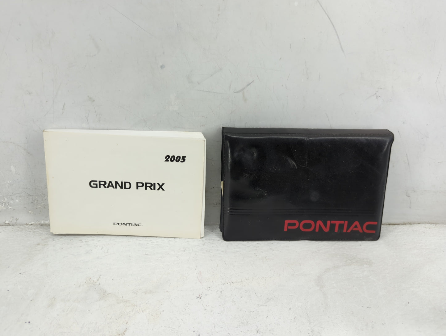 2005 Pontiac Grand Prix Owners Manual Book Guide OEM Used Auto Parts - Oemusedautoparts1.com