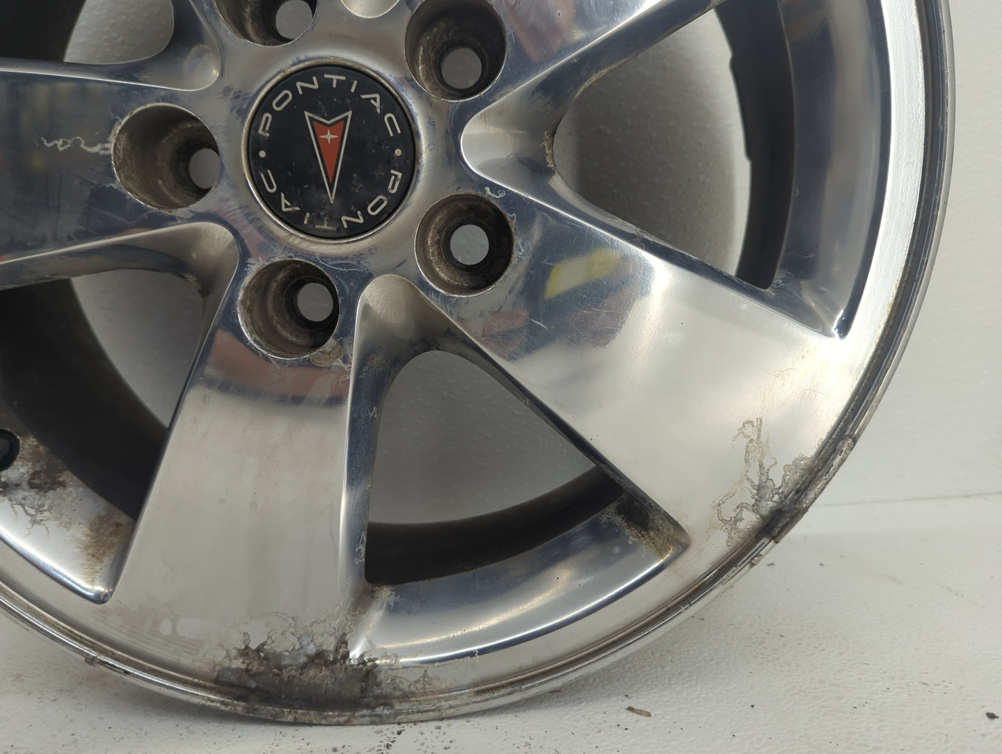2005-2008 Pontiac Grand Prix Oem Wheel Rim 1049723 - Oemusedautoparts1.com