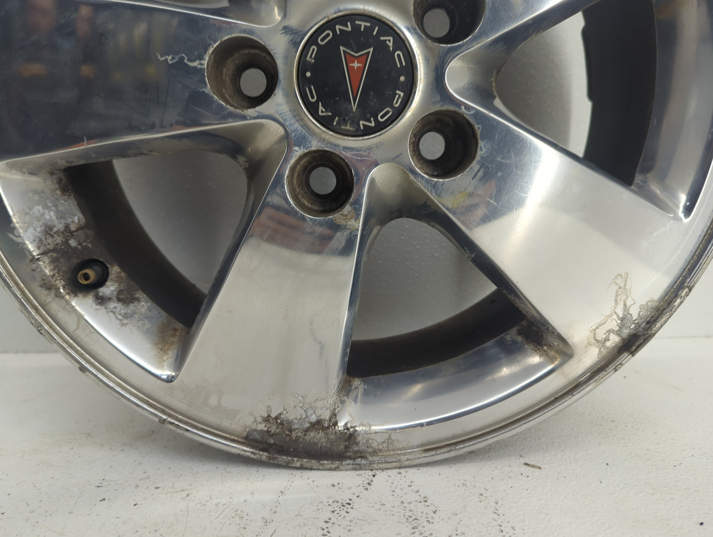 2005-2008 Pontiac Grand Prix Oem Wheel Rim 1049723 - Oemusedautoparts1.com