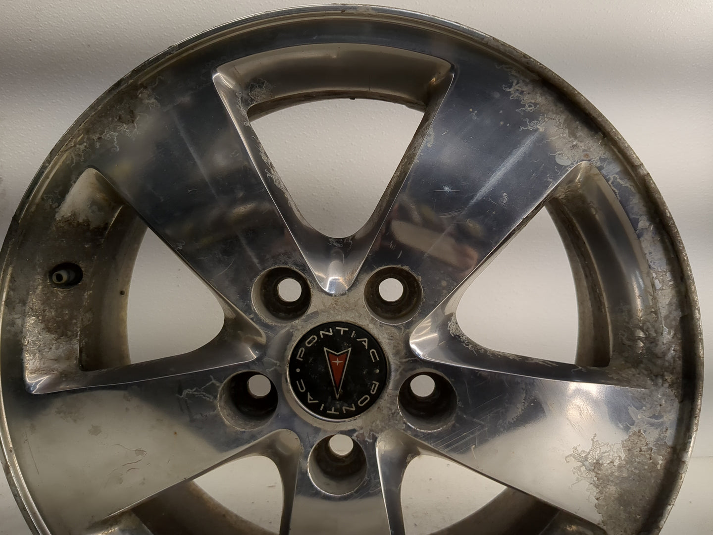 2005-2008 Pontiac Grand Prix Oem Wheel Rim - Oemusedautoparts1.com