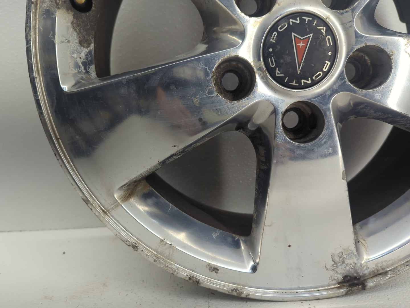 2005-2008 Pontiac Grand Prix Oem Wheel Rim 1049725 - Oemusedautoparts1.com