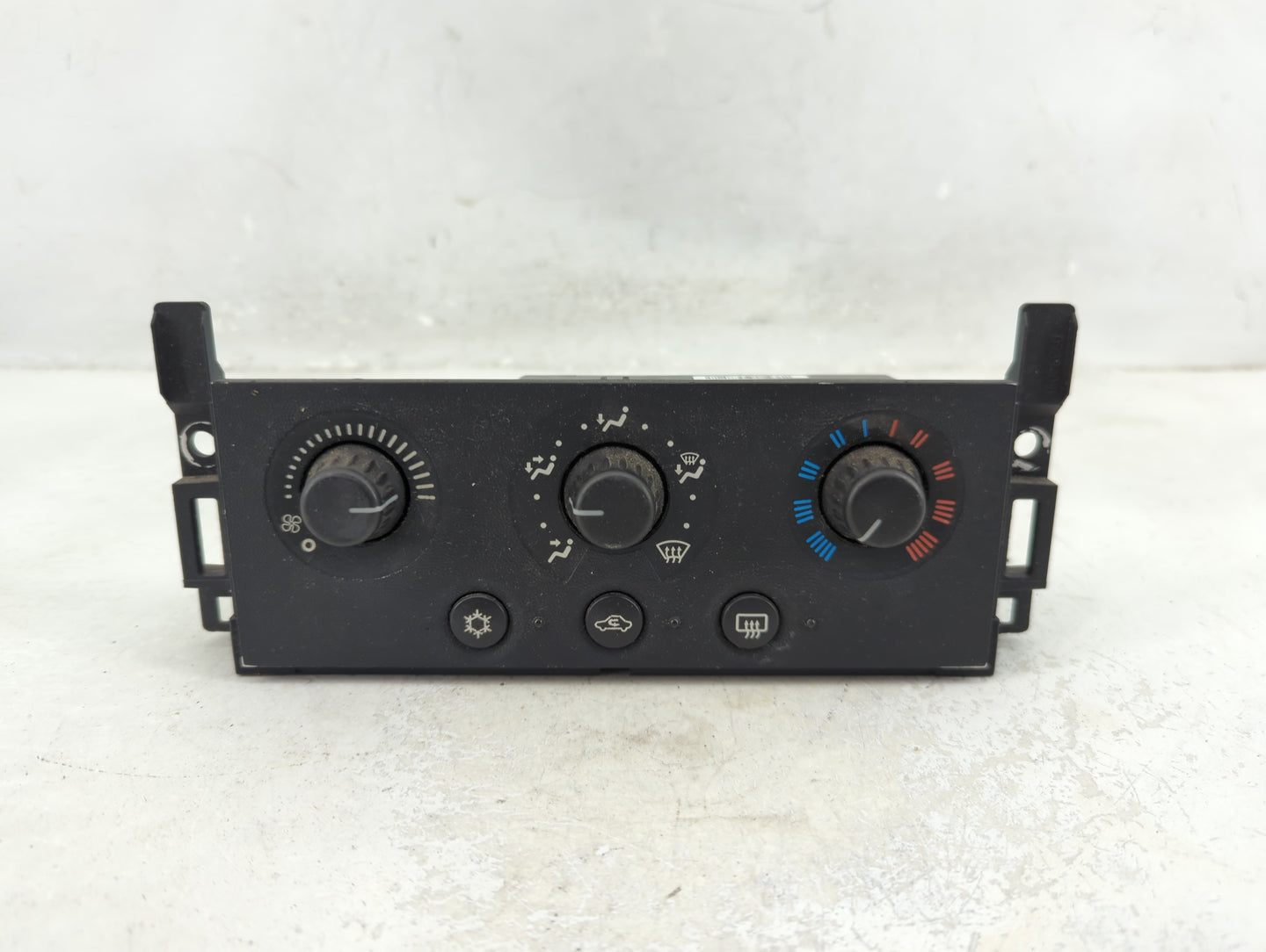 2004-2008 Pontiac Grand Prix Climate Control Module Temperature AC/Heater Replacement P/N:152555705041 Fits OEM Used Auto Pa