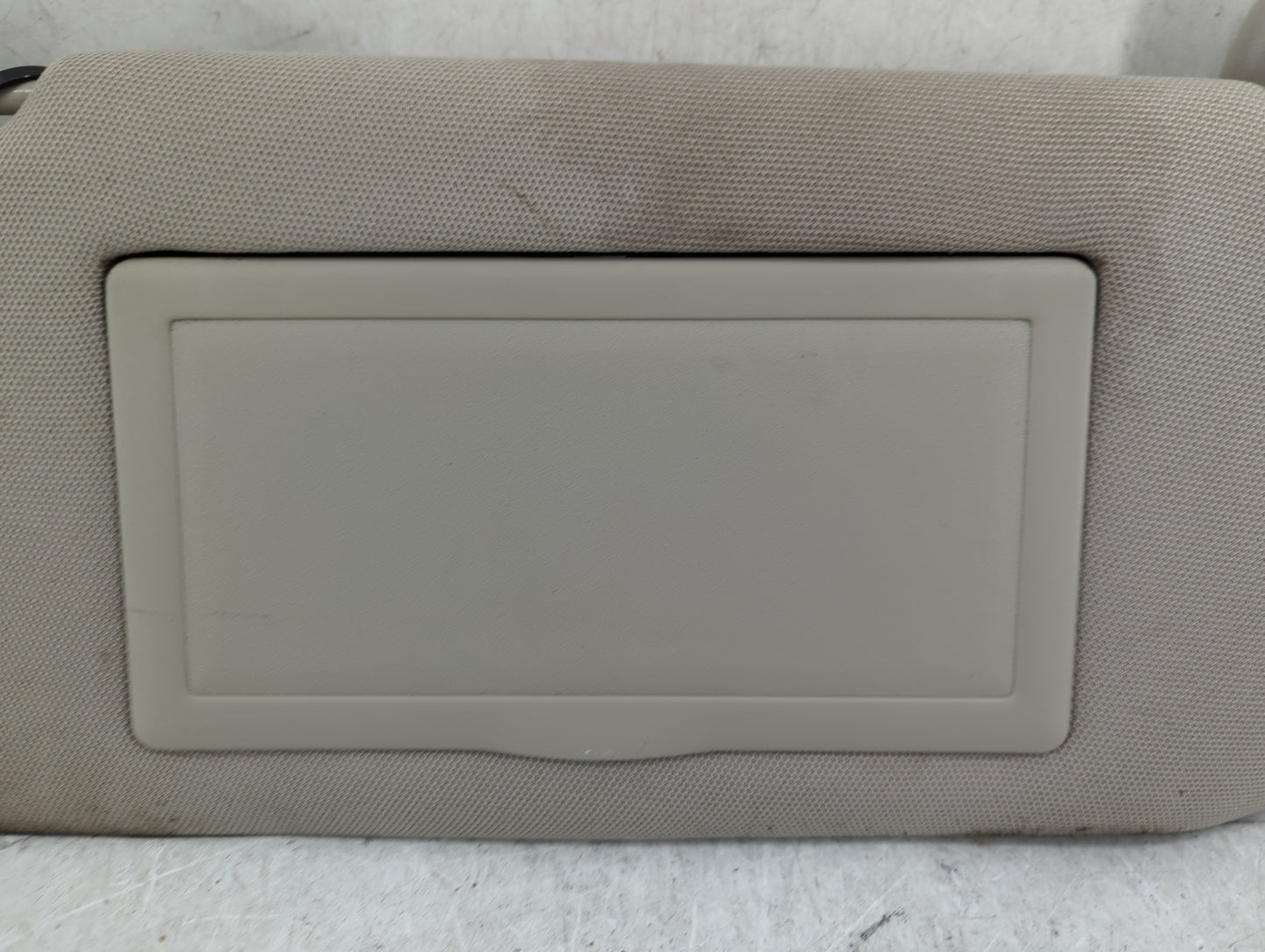 2005-2008 Pontiac Grand Prix Sun Visor Shade Replacement Passenger Right Mirror Fits Fits 2005 2006 2007 2008 OEM Used Auto 