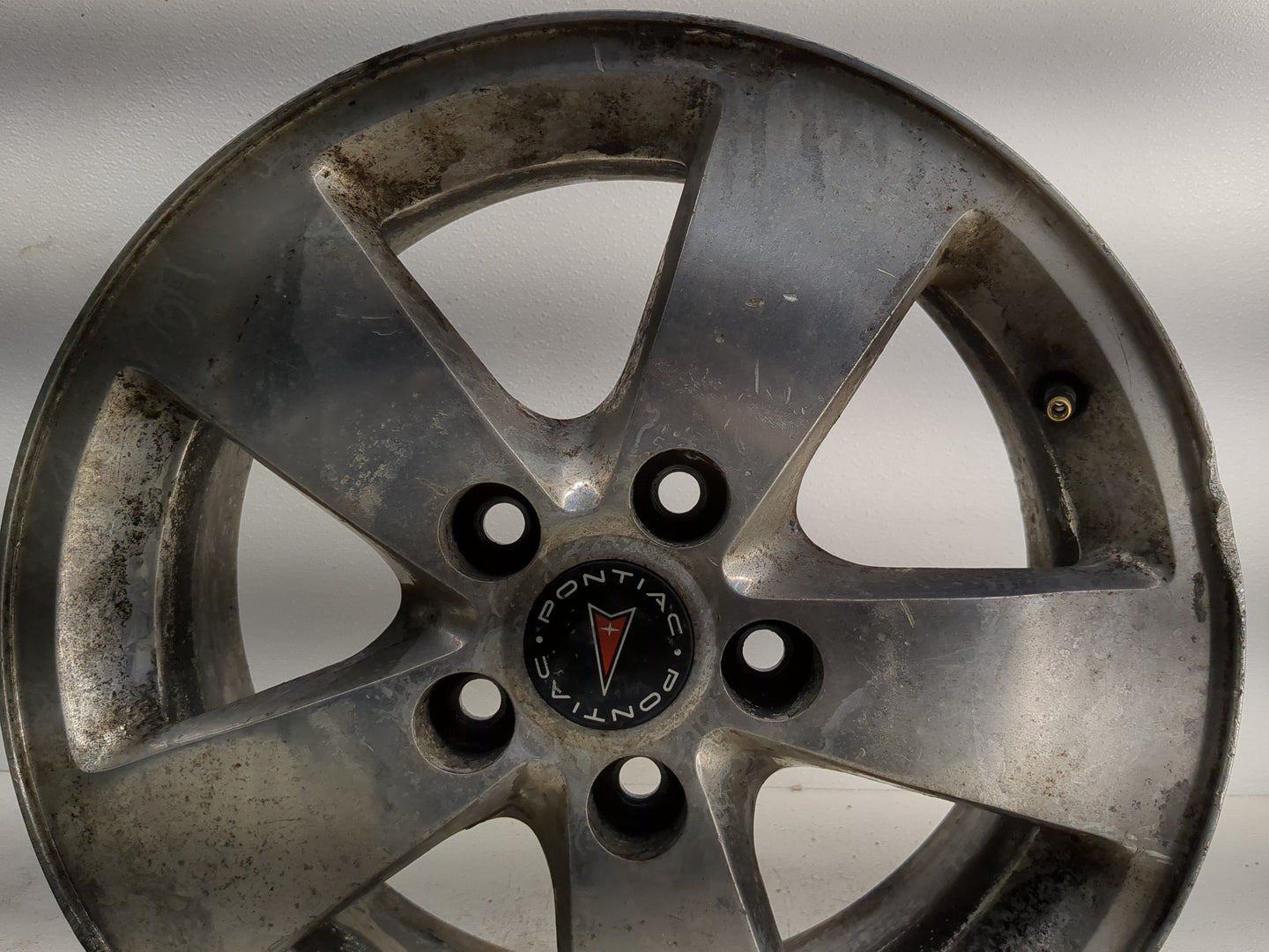 2005-2008 Pontiac Grand Prix Oem Wheel Rim 1253295 - Oemusedautoparts1.com