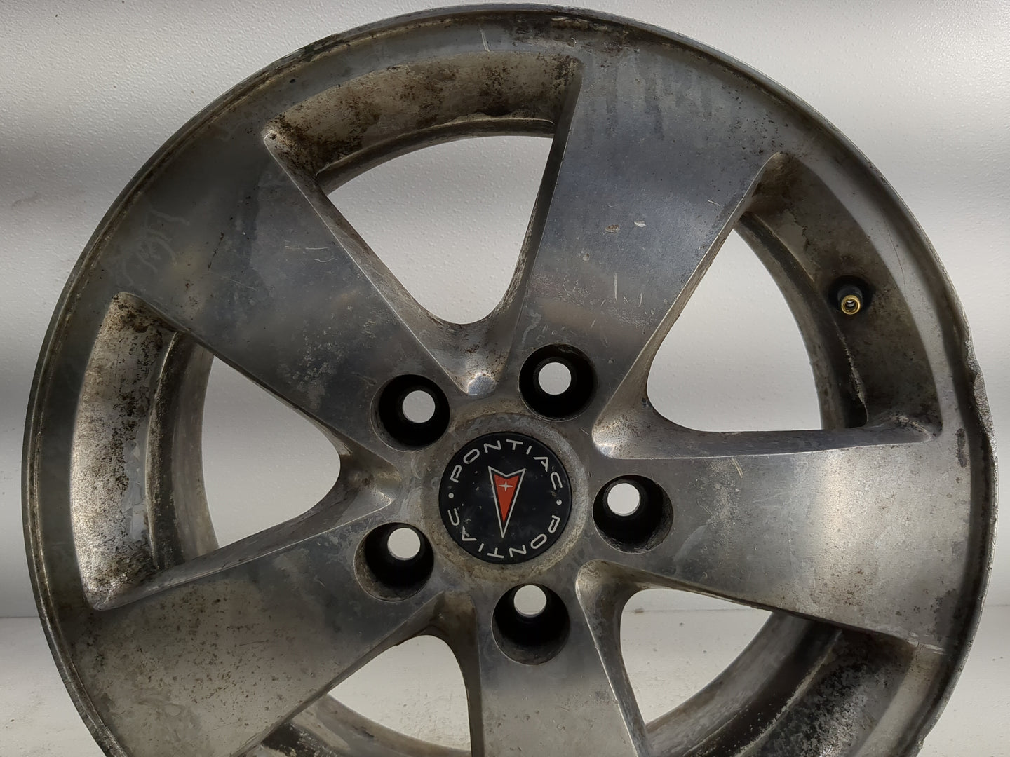 2005-2008 Pontiac Grand Prix Oem Wheel Rim 1253295 - Oemusedautoparts1.com
