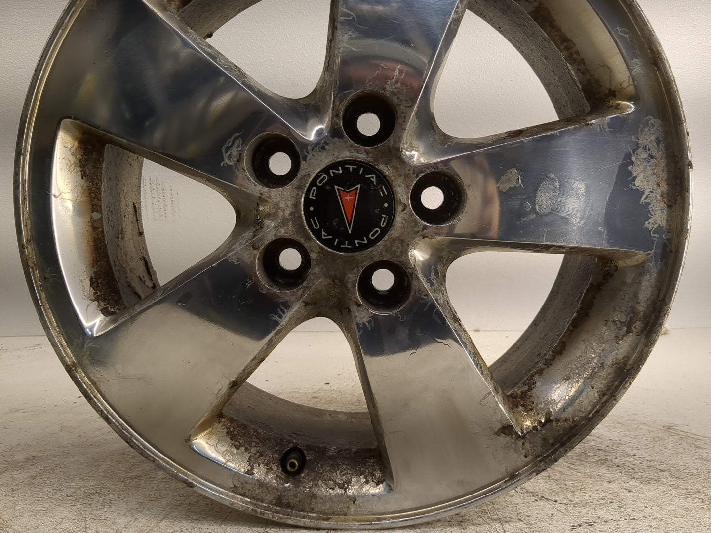 2005-2008 Pontiac Grand Prix Oem Wheel Rim - Oemusedautoparts1.com