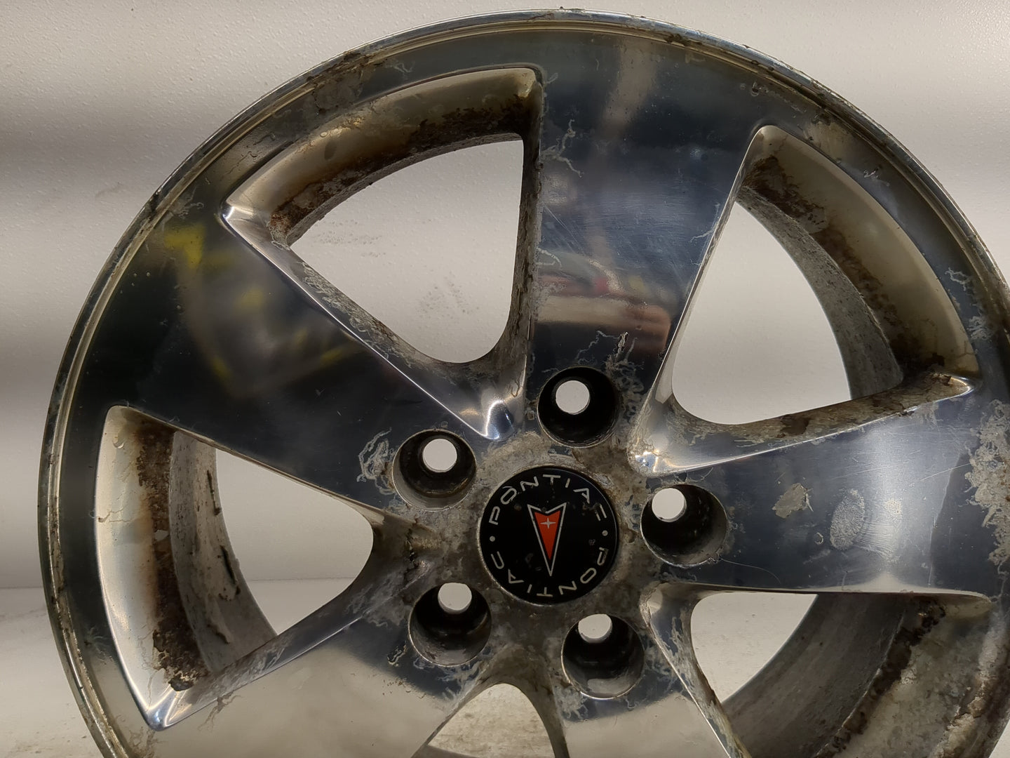 2005-2008 Pontiac Grand Prix Oem Wheel Rim 1253296 - Oemusedautoparts1.com