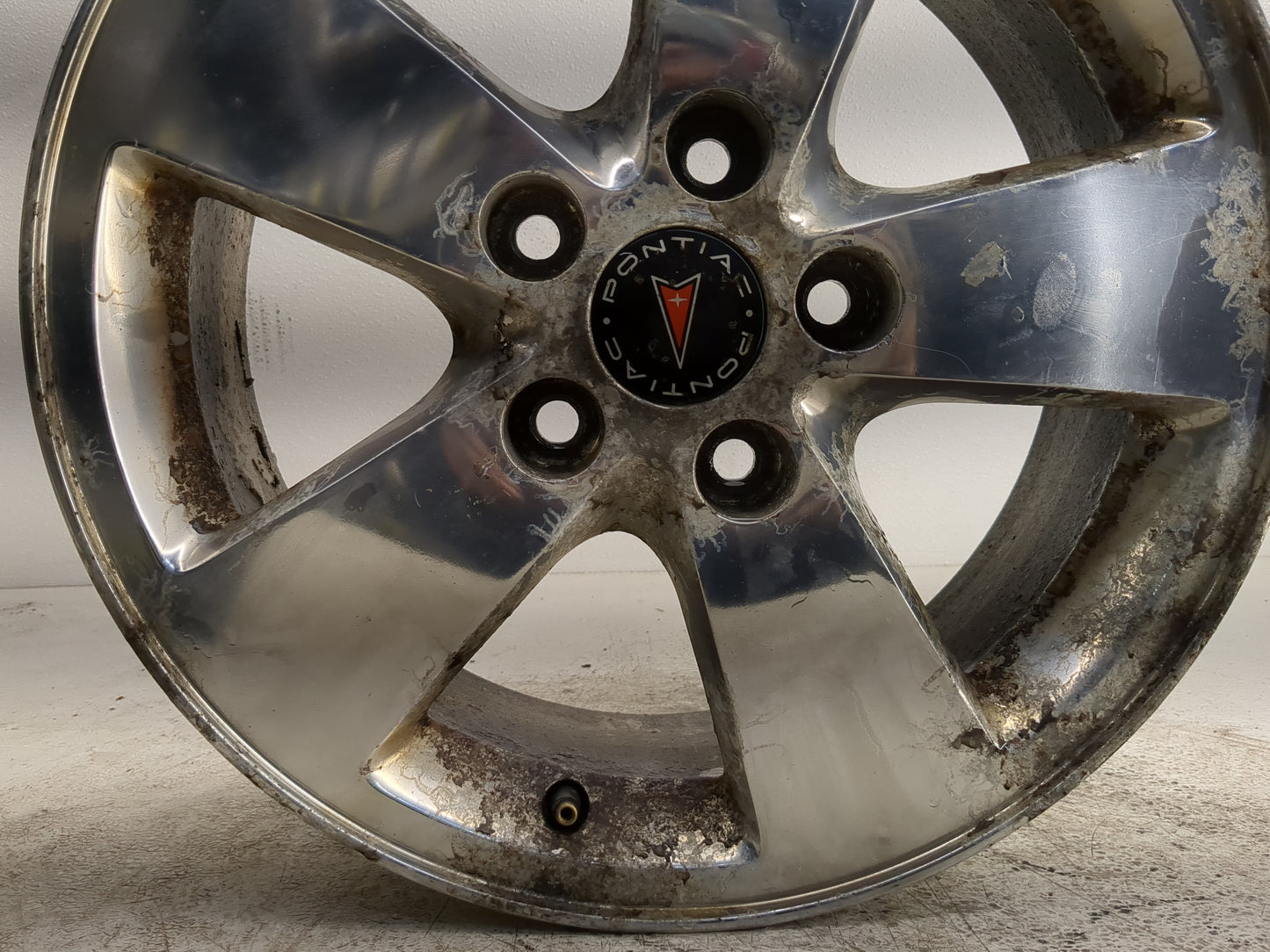 2005-2008 Pontiac Grand Prix Oem Wheel Rim 1253296 - Oemusedautoparts1.com