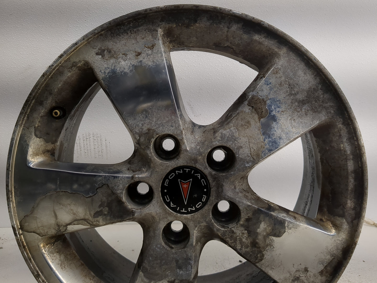 2005-2008 Pontiac Grand Prix Oem Wheel Rim 1253302 - Oemusedautoparts1.com