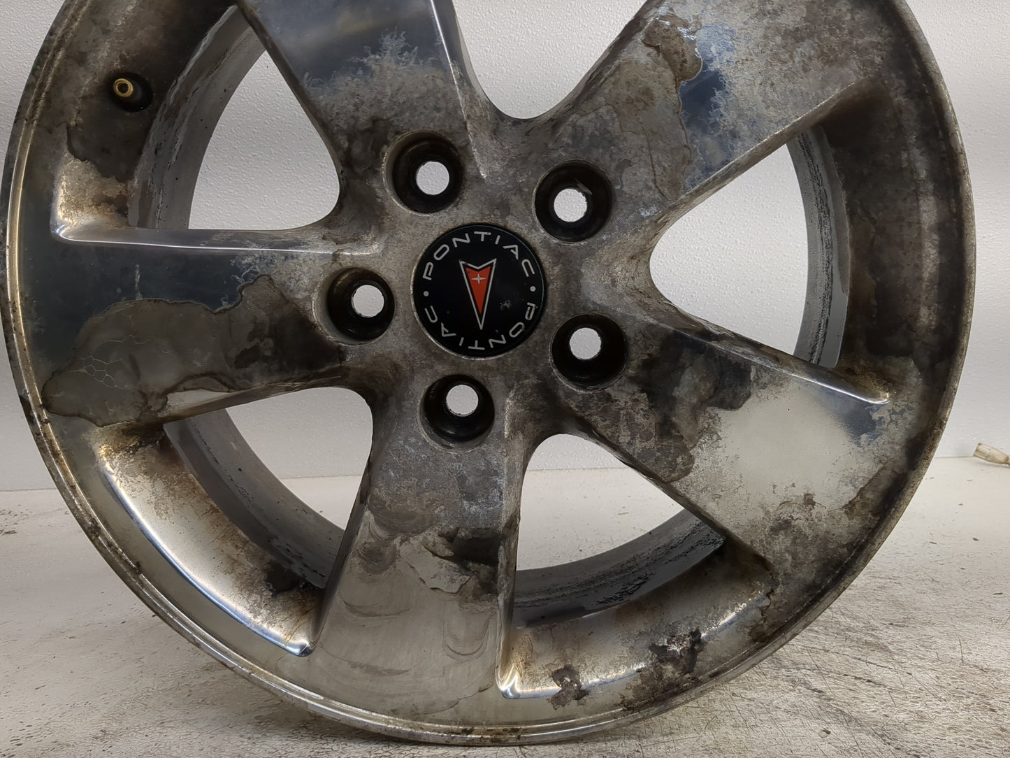 2005-2008 Pontiac Grand Prix Oem Wheel Rim - Oemusedautoparts1.com