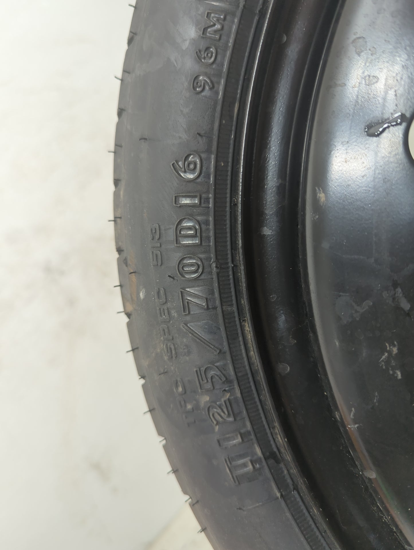 2004-2008 Pontiac Grand Prix Spare Donut Tire Wheel Rim Oem 1253305 - Oemusedautoparts1.com