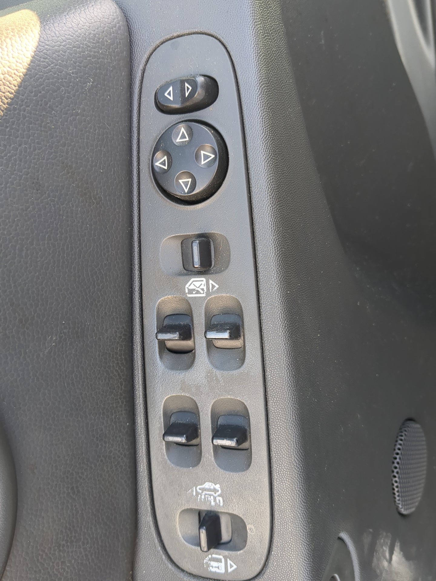 1997-2008 Pontiac Grand Prix Master Power Window Switch Replacement Driver Side Left Fits OEM Used Auto Parts - Oemusedautop