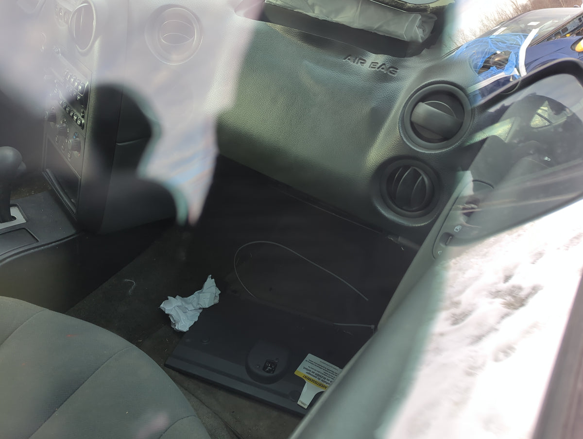 2005 Pontiac Grand Prix Passenger Glove Box Door Storage Compartment - Oemusedautoparts1.com