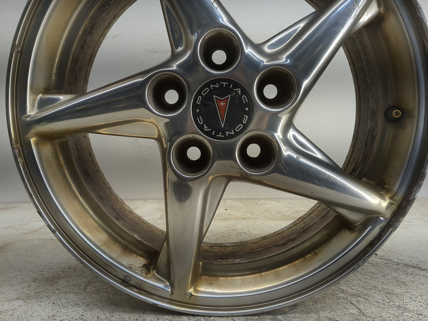 2004-2006 Pontiac Grand Prix Oem Wheel Rim - Oemusedautoparts1.com