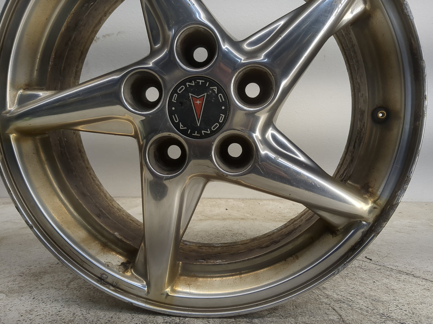 2004-2006 Pontiac Grand Prix Oem Wheel Rim - Oemusedautoparts1.com