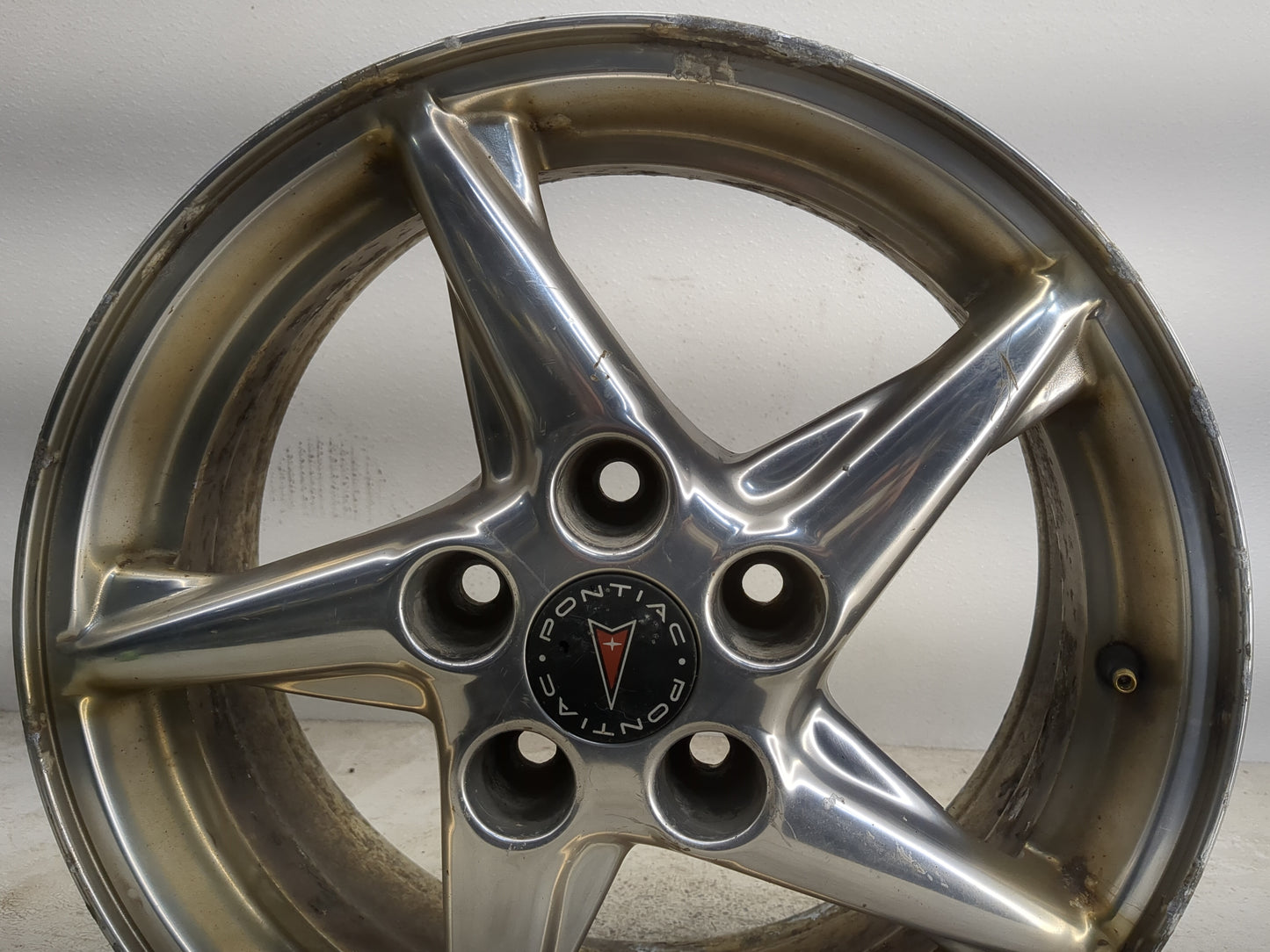 2004-2006 Pontiac Grand Prix Oem Wheel Rim - Oemusedautoparts1.com