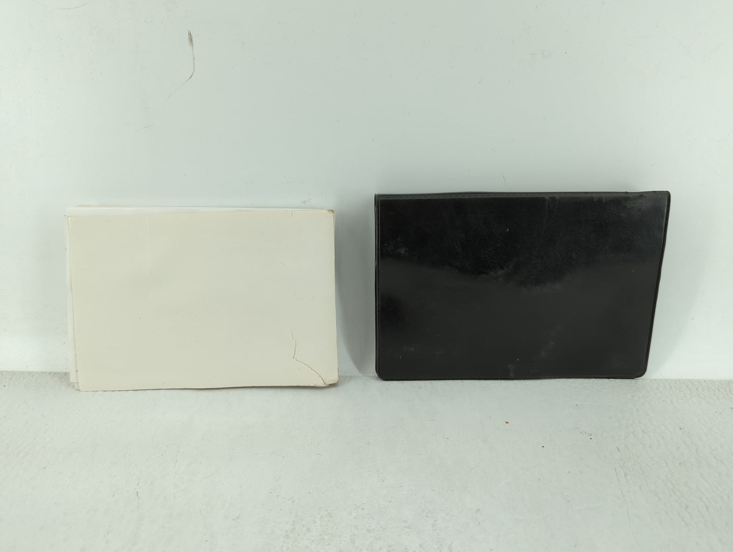 2005 Pontiac Grand Prix Owners Manual Book Guide OEM Used Auto Parts - Oemusedautoparts1.com