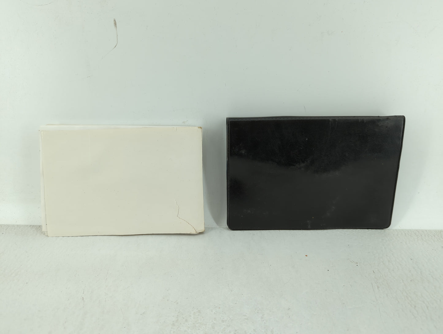 2005 Pontiac Grand Prix Owners Manual Book Guide OEM Used Auto Parts - Oemusedautoparts1.com