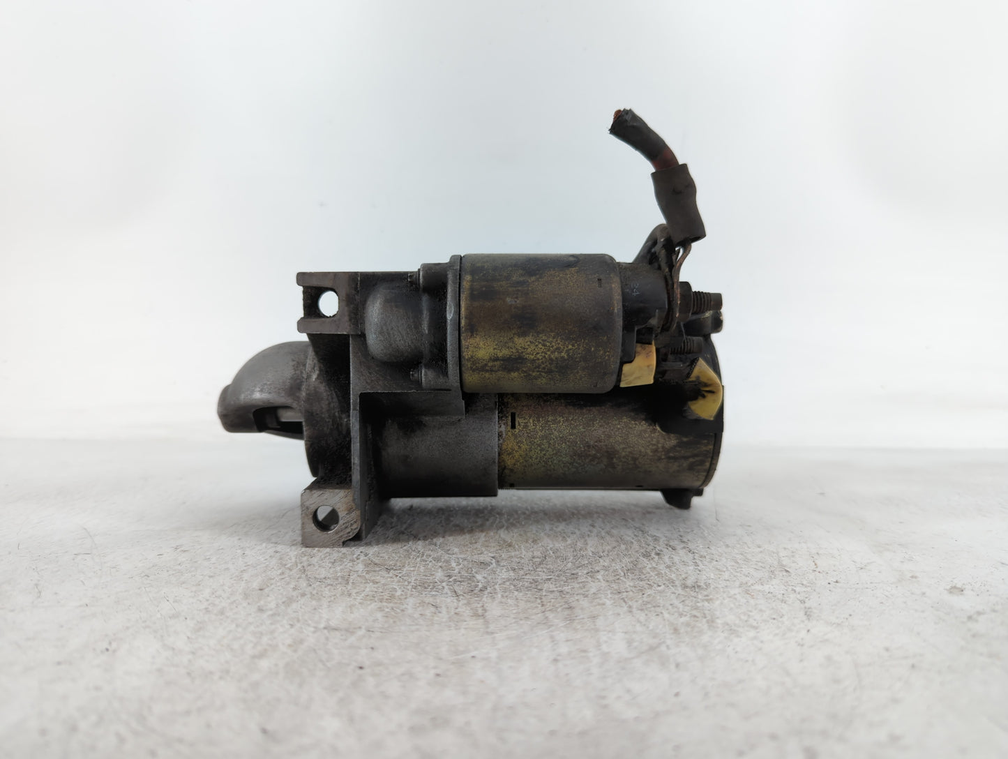 2004-2005 Pontiac Grand Prix Car Starter Motor Solenoid OEM P/N:M15SE04B 12593763 Fits Fits 2004 2005 OEM Used Auto Parts - 