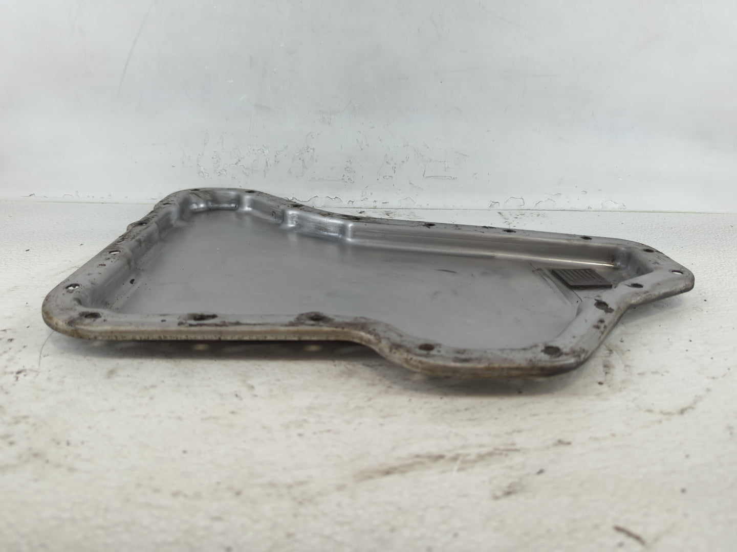 2005-2008 Pontiac Grand Prix Engine Oil Pan Fits Fits 2005 2006 2007 2008 2009 OEM Used Auto Parts - Oemusedautoparts1.com