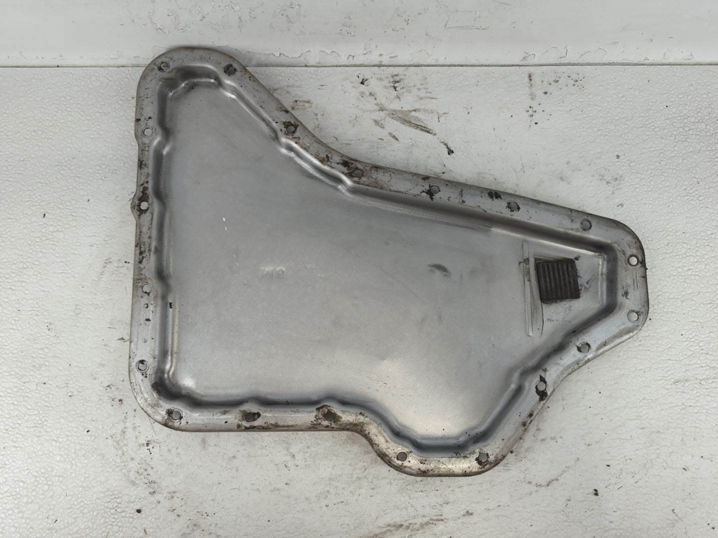 2005-2008 Pontiac Grand Prix Engine Oil Pan Fits Fits 2005 2006 2007 2008 2009 OEM Used Auto Parts - Oemusedautoparts1.com