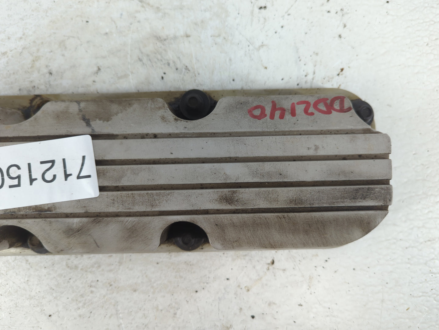2005 Pontiac Grand Prix Driver Left Cylinder Head Valve Cover P/N:25532625 Fits OEM Used Auto Parts - Oemusedautoparts1.com