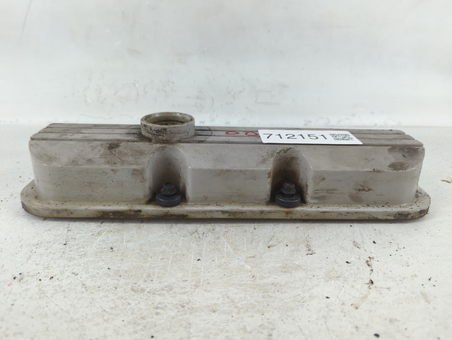 2005 Pontiac Grand Prix Driver Left Cylinder Head Valve Cover P/N:25534753 Fits OEM Used Auto Parts - Oemusedautoparts1.com