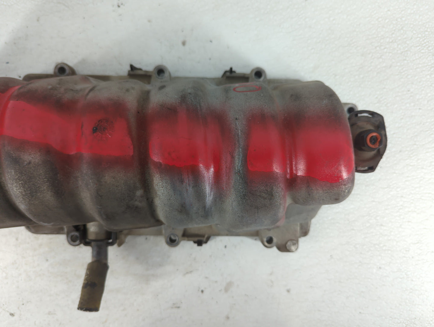 2005 Pontiac Grand Prix Driver Left Cylinder Head Valve Cover P/N:25733223 Fits OEM Used Auto Parts - Oemusedautoparts1.com